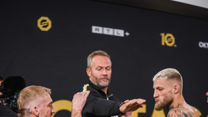 FOTO: Radek Roušal byl během staredownu velmi drsný.