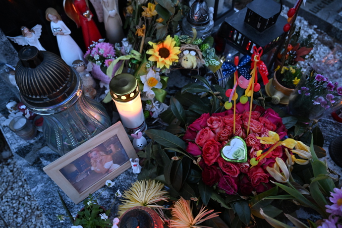 FOTO: Hrobeček Aničky Slováčkové na Vinohradském hřbitově. – stránka 4