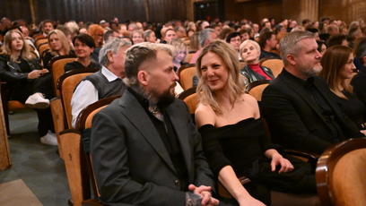 FOTO: Marpo a Lenny si v hledišti Lucerny vyměňovali zamilované pohledy.