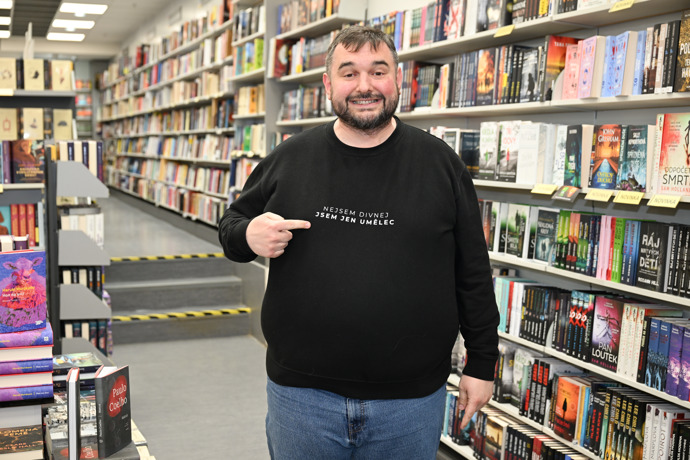 FOTO: Tomáš Magnusek na křtu knihy.