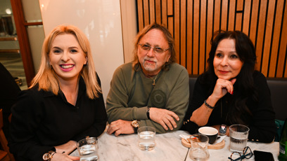 FOTO: Jiřina Anna Jandová se svým otcem Daliborem Jandou a zpěvačkou Heidi Janků.