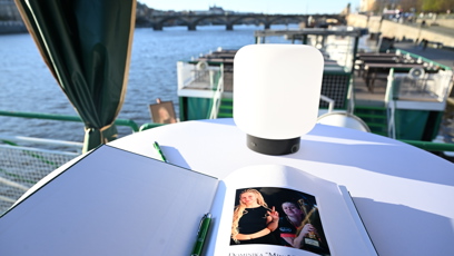 FOTO: Do knihy lidé psali dojemné vzkazy.