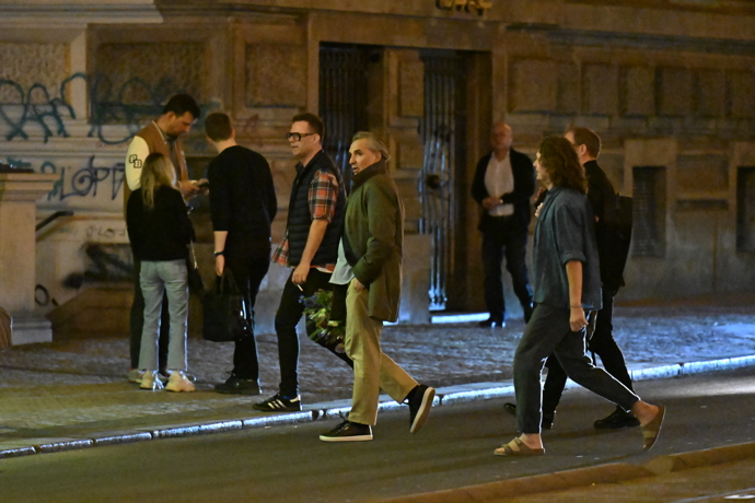 FOTO: Jiří Macháček míří na oslavu Ani Geislerové. – stránka 84