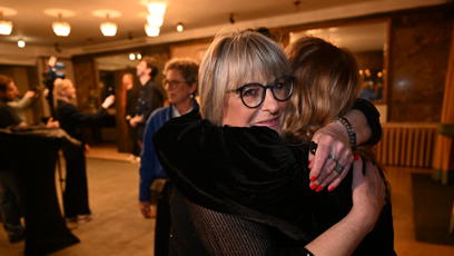 FOTO: Marie Stypková se dojemně objala s Kateřinou Žbirkovou.