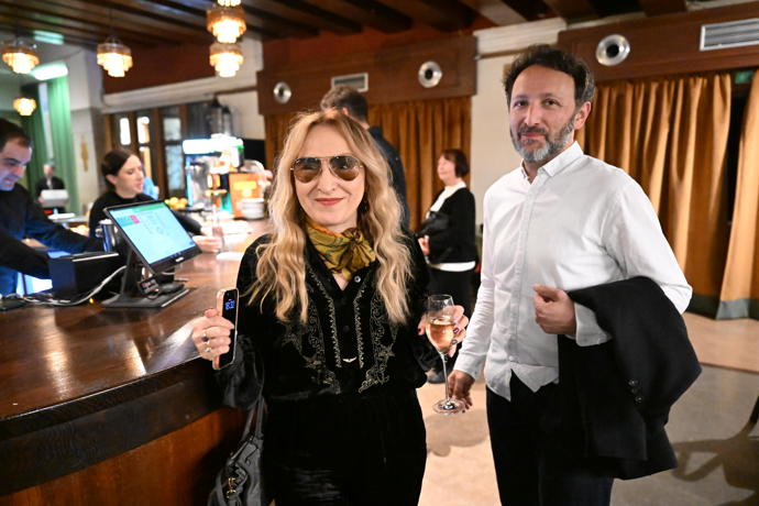 FOTO: Kateřina Žbirková dorazila na premiéru dokumentu o Davidovi Stypkovi. – stránka 4