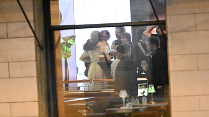 FOTO: Jakub Kohák objal oslavenkyni.