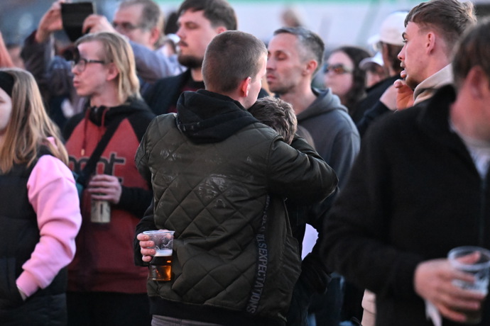 FOTO: Maxgreen se emočně zhroutil. – stránka 9