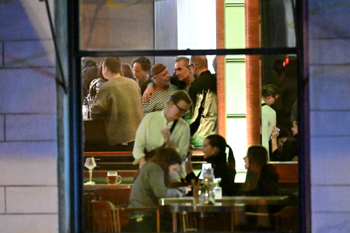 FOTO: Jiří Macháček dorazil na party Ani Geislerové. – stránka 71