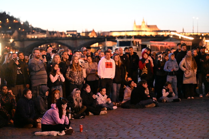 FOTO: Davy lidí se sešly k plátnu. – stránka 2
