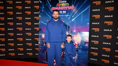 FOTO: Influencer Honza Auer se synem.