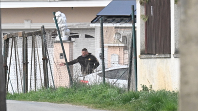 FOTO: Karlos Vémola ukazoval Lele, kde má nechat auto.