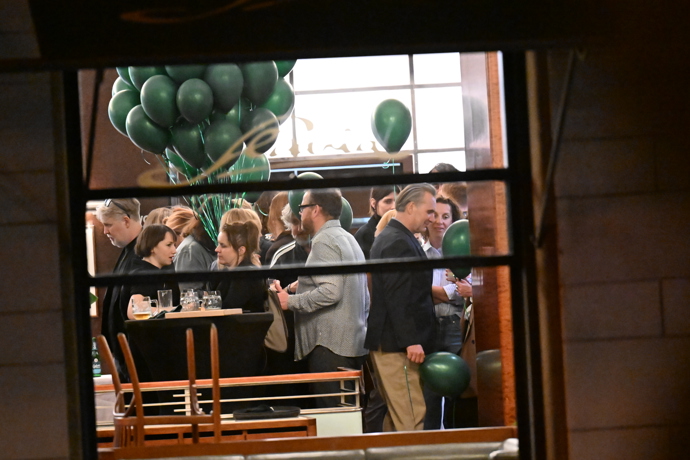 FOTO: Balónky na narozeninách Ani Geislerové. – stránka 102