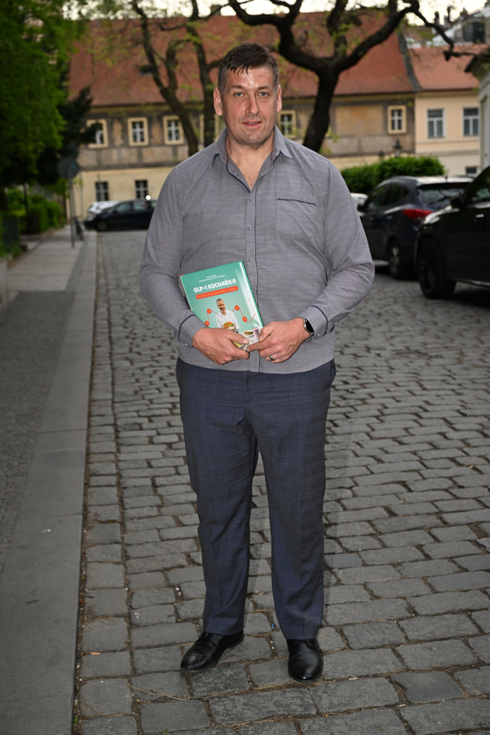 FOTO: Lukáš Skupin na křtu knihy Evžena Machytky.