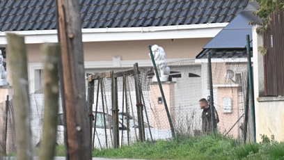 FOTO: Karlos Vémola na Lelu čekal venku.