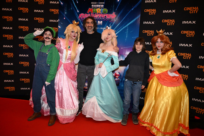 FOTO: Jakub Kohák dorazil v dobré náladě. – stránka 22