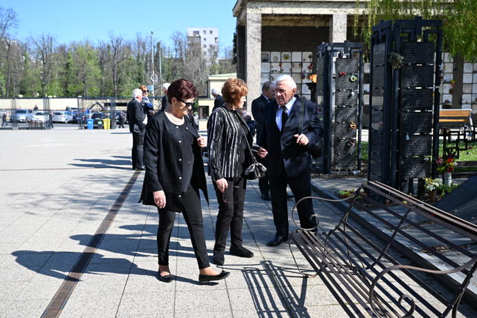 FOTO: Poslední rozloučení s diskařem Imrichem Bugárem. – stránka 47