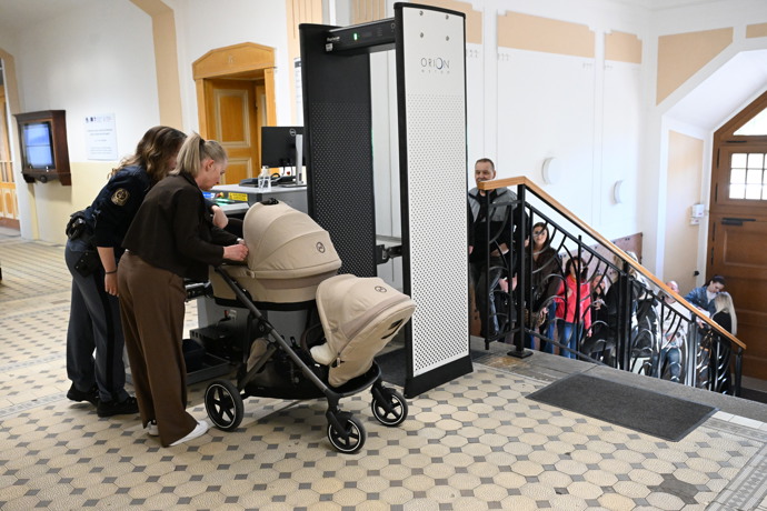 FOTO: Děti měly být údajně od obžalovaného Vladislava Trejbala. – stránka 29