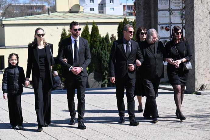 FOTO: Poslední rozloučení s diskařem Imrichem Bugárem. – stránka 31