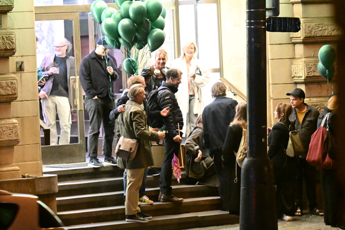 FOTO: Odchody z party. – stránka 65