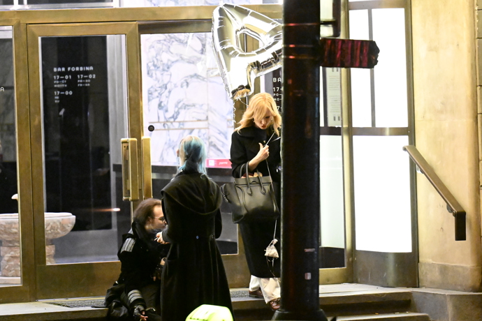 FOTO: Aňa odcházela s velkým nafukovacím A. – stránka 50