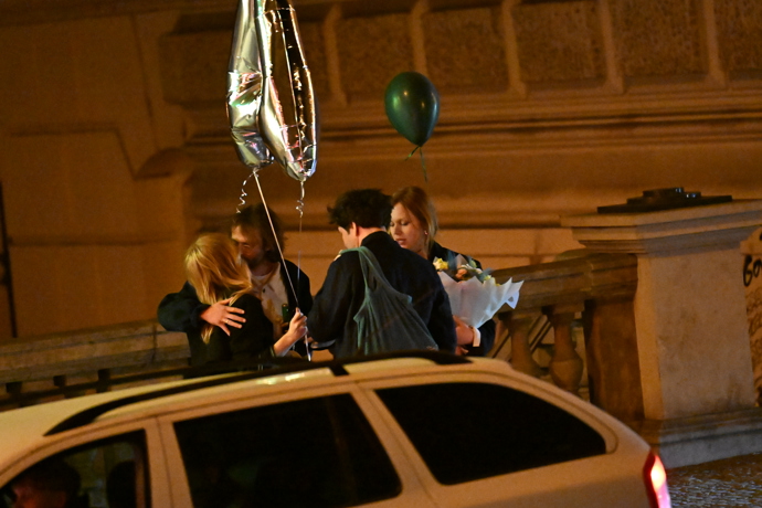 FOTO: Aňa odcházela s velkým nafukovacím A. – stránka 48