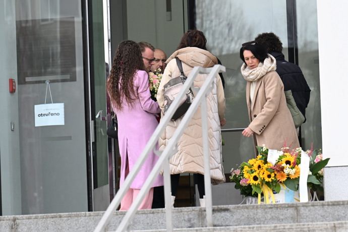 FOTO: Poslední rozloučení s Dominikou Elischerovou. – stránka 92