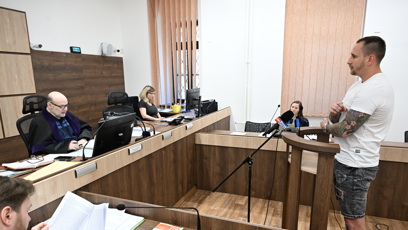 FOTO: Soudce tak přečetl jeho předchozí výpověď.