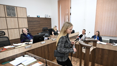 FOTO: Mercedes Treyová u soudu.