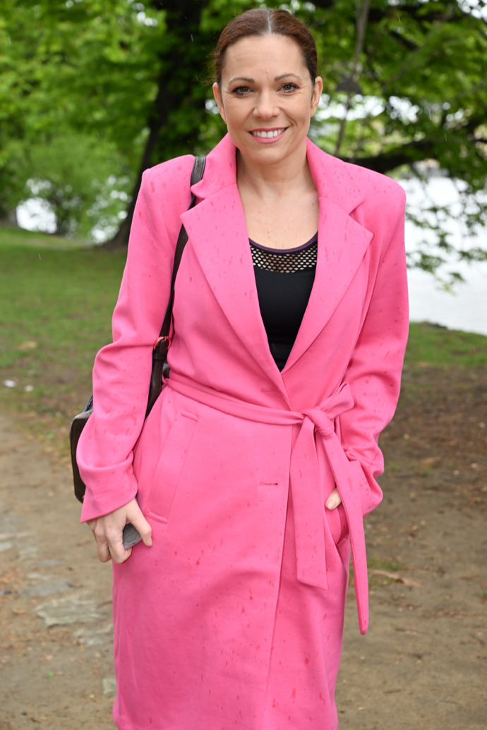 FOTO: Nosková upozorňuje na fatální selhání systému v ochraně dětí před agresory. – stránka 5