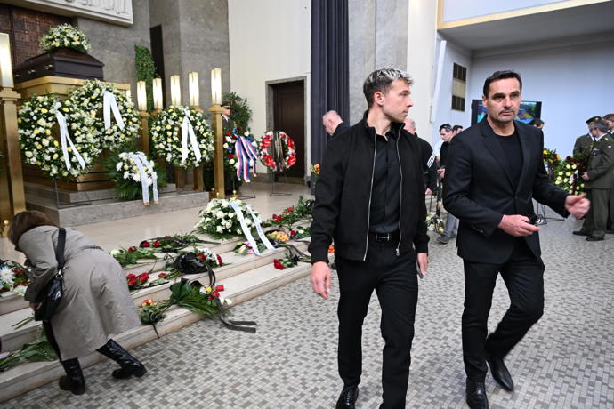 FOTO: Poslední rozloučení s diskařem Imrichem Bugárem. – stránka 16
