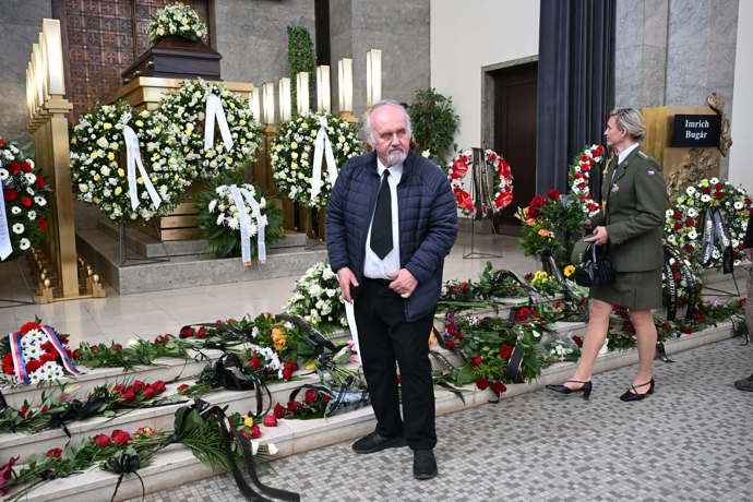 FOTO: Poslední rozloučení s diskařem Imrichem Bugárem. – stránka 9