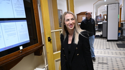 FOTO: Sestra Mercedes u soudu.