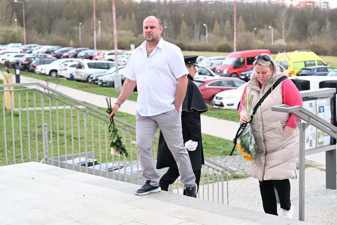 FOTO: Poslední rozloučení s Dominikou Elischerovou. – stránka 70