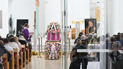 FOTO: Pohřeb Dominiky Elischerové.