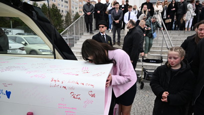 FOTO: Hosté se loučí s Mínou.