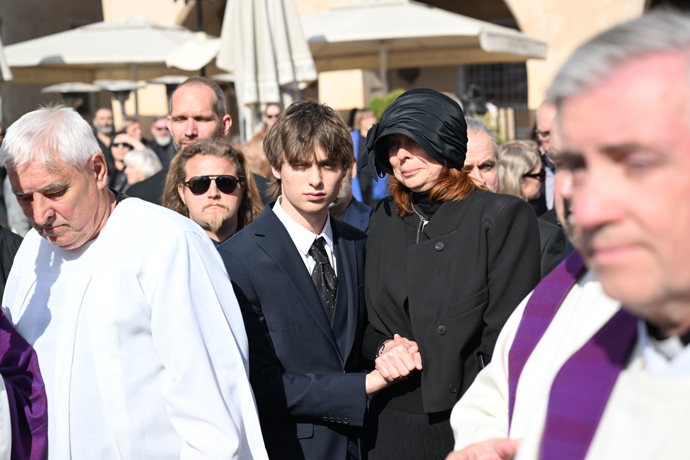 FOTO: Radka Potměšilová se synem. – stránka 16