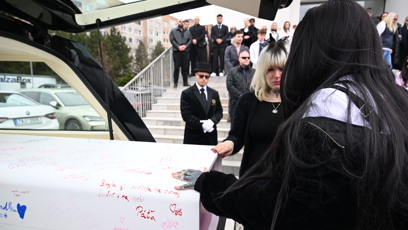 FOTO: Poslední rozloučení s influencerkou Dominikou Elischerovou alias Mínou.