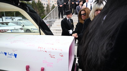 FOTO: Poslední rozloučení s influencerkou Dominikou Elischerovou alias Mínou.