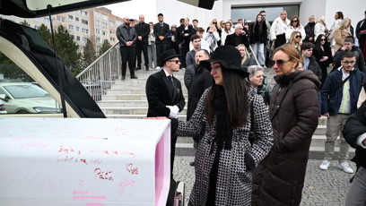 FOTO: Poslední rozloučení s influencerkou Dominikou Elischerovou alias Mínou.