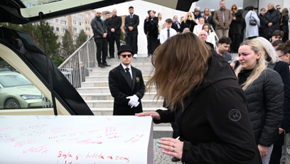 FOTO: Poslední rozloučení s influencerkou Dominikou Elischerovou alias Mínou.