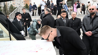 FOTO: Hosté se naposledy loučili s Mínou.