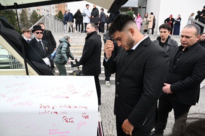 FOTO: Samir Margina se loučil s Mínou. – stránka 10