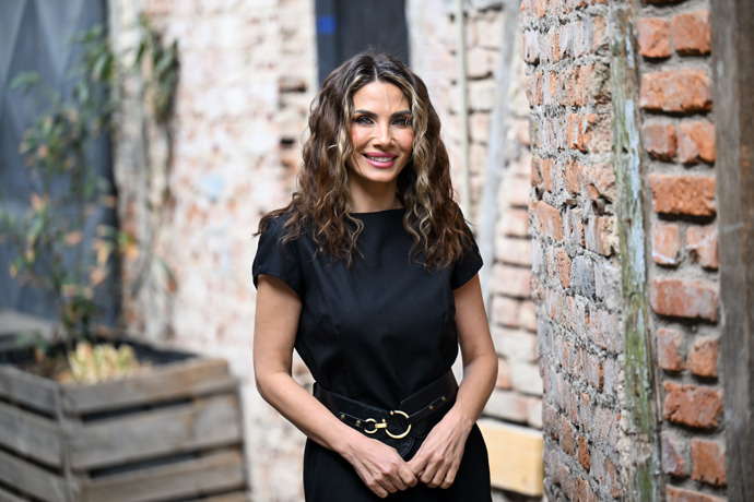 FOTO: Eva Decastelo dorazila ve velmi dobré náladě. – stránka 66