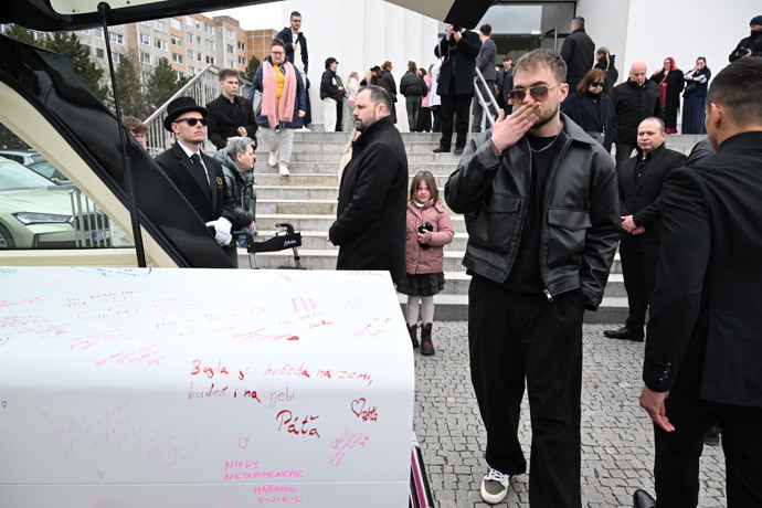 FOTO: Vladimír Kadlec poslal pusu. – stránka 4