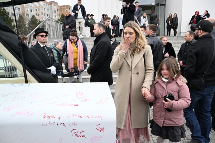 FOTO: Hosté se naposledy loučili s Mínou. – stránka 3