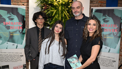 FOTO: René Decastelo a Eva Decastelo se synem Michaelem a dcerou Zuzanou.