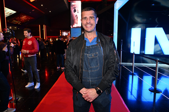 FOTO: Robert Rosenberg dorazil s úsměvem od ucha k uchu. – stránka 66