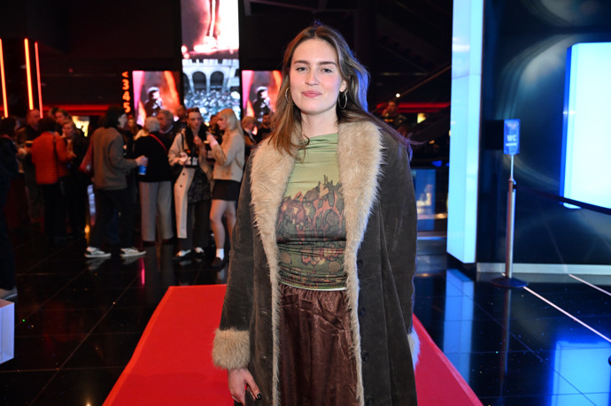 FOTO: Dominika Hašková dorazila v dobré náladě. – stránka 59