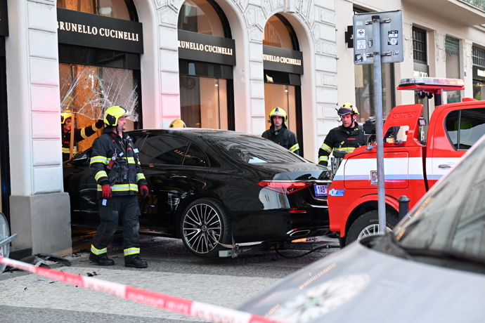FOTO: Podle mluvčího policie nebyla zjištěna u řidičky žádná přítomnost alkoholu ani drog. – stránka 14