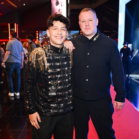 Jan Bendig po boku svého partnera Lukáše Rejmona.